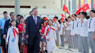 Tổng Bí thư Tô Lâm đánh trống khai giảng năm học 2025-2026