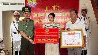 Trao bằng Tổ quốc ghi công đối với liệt sĩ Nguyễn Đông Cánh