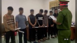 Nhóm thanh niên chém người đi đường vì nghĩ 'nhìn đểu'