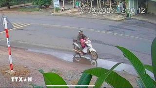   Giải cứu bé gái bị kẻ lạ mặt bắt giữ trong nhiều giờ