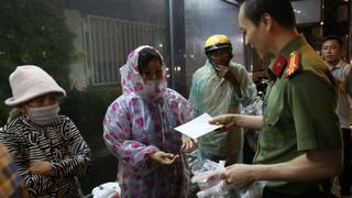 Sẻ chia với những hoàn cảnh khó khăn