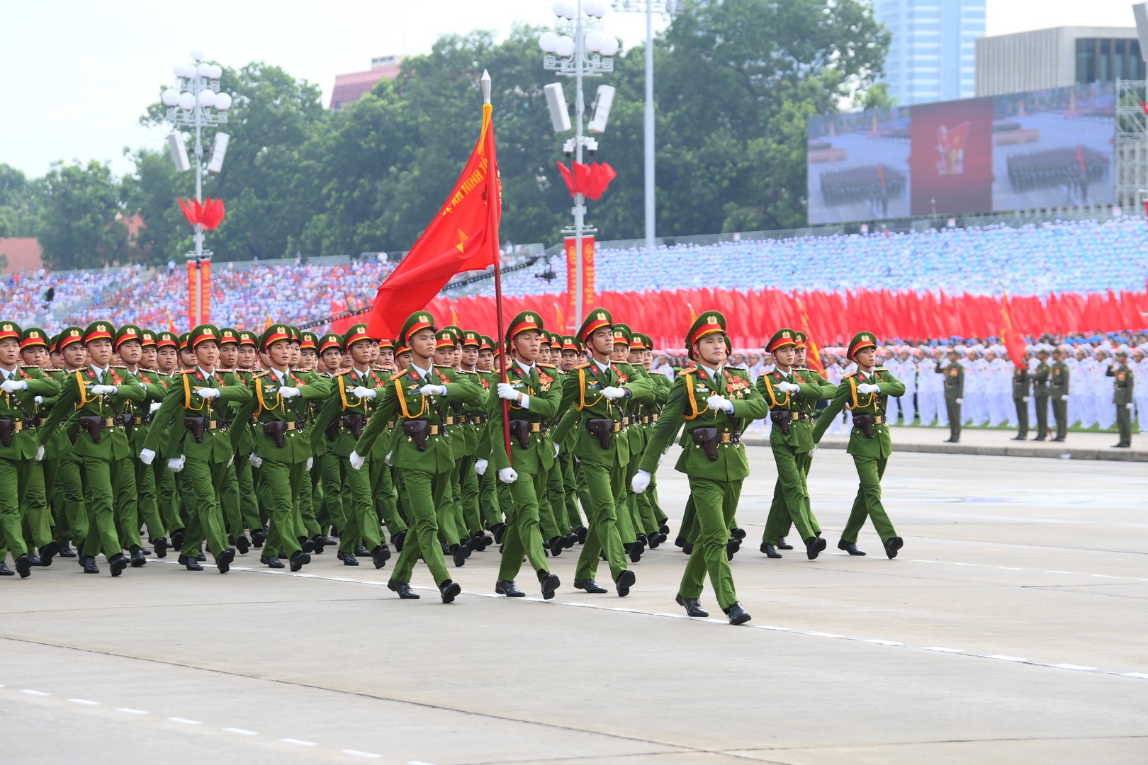Khối nam sĩ quan Cảnh sát nhân dân.