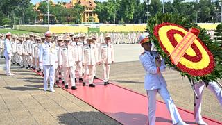 Đảng ủy Công an Trung ương, Bộ Công an vào Lăng viếng Chủ tịch Hồ Chí Minh 
