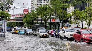 Đến bao giờ Hà Nội mới hết ngập?