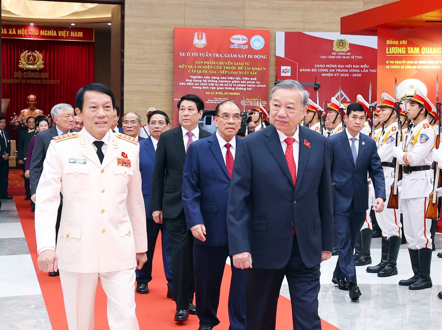 Tổng Bí thư Tô Lâm cùng các đại biểu dự Đại hội đại biểu Đảng bộ Công an Trung ương lần thứ VIII, nhiệm kỳ 2025 – 2030.