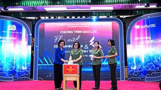  Giao lưu “Phụ nữ CAND và Concert Em Xinh Say Hi”