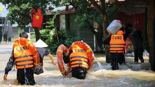 Kiểm tra ứng phó mưa lũ tại Trung Giã và Đa Phúc