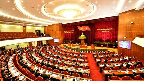 Công tác nhân sự là nhiệm vụ "đặc biệt hệ trọng", "then chốt của then chốt"