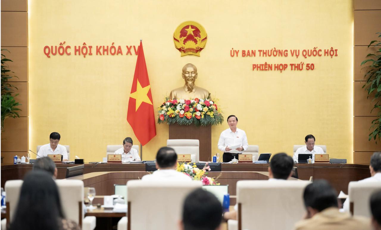 Điều chỉnh mục tiêu tăng trưởng 8% năm 2025 là quyết sách đúng đắn Điều chỉnh mục tiêu tăng trưởng 8% năm 2025 là quyết sách đúng đắn