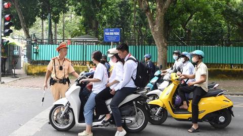 Giữ vững an toàn giao thông trên mỗi con đường đến trường