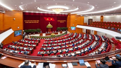 Bộ Chính trị ban hành quy định về công tác cán bộ