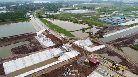 Xây dựng hệ thống đê điều bền vững trước thiên tai như thế nào?