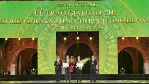Trao Giải báo chí về phát triển văn hóa và xây dựng người Hà Nội thanh lịch, văn minh