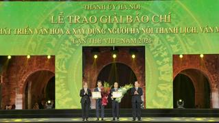 Trao Giải báo chí về phát triển văn hóa và xây dựng người Hà Nội thanh lịch, văn minh
