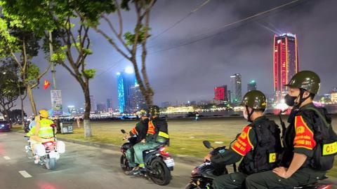 Tổ 911 - vững bước tuần tra đêm
