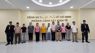 Công an TP.HCM triệt phá đường dây sản xuất nước hoa giả quy mô lớn