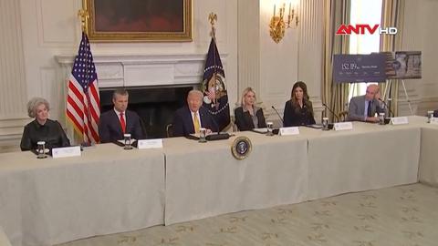 Tổng thống Mỹ Donald Trump công bố tăng 10% thuế với hàng hóa Canada
