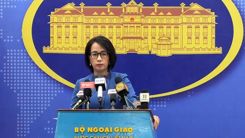 Việt Nam hoan nghênh Campuchia và Thái Lan ký văn kiện hòa bình