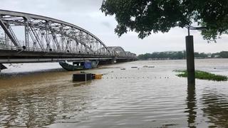 Lũ đặc biệt lớn trên các sông ở Huế - Đà Nẵng, nguy cơ sạt lở và lũ quét rất cao