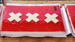 Bánh sinh nhật dài 75m mừng Amsterdam 750 tuổi