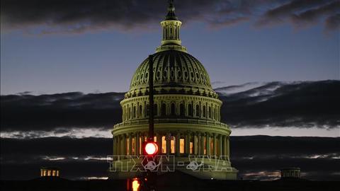 Chính phủ Mỹ tiếp tục đóng cửa sau thất bại bỏ phiếu tại Thượng viện