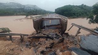 Đà Nẵng: 5 người bị thương do sạt lở núi