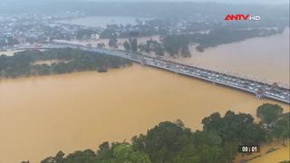 Huế ngập hơn 3/4 phường xã, hàng nghìn hộ dân bị chia cắt 