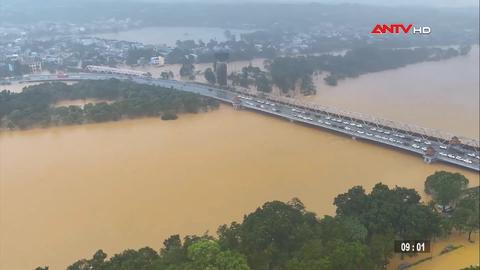 Huế ngập hơn 3/4 phường xã, hàng nghìn hộ dân bị chia cắt