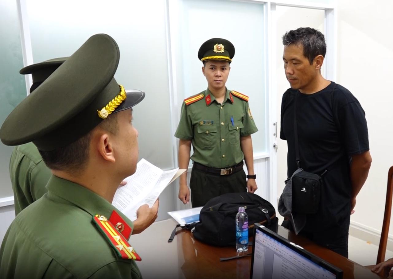 Trục xuất đối tượng người nước ngoài bị truy nã đỏ