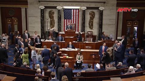 Thượng viện Mỹ thông qua nghị quyết chấm dứt các mức thuế quan toàn cầu