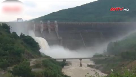 Xả nước các hồ thủy điện để đón lũ