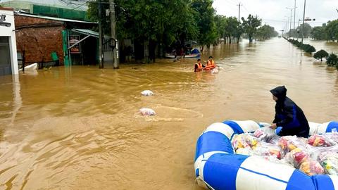Lũ dâng trở lại ở Huế, lên nhanh ở Hà Tĩnh, Quảng Trị