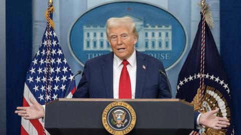 Tổng thống Mỹ đe dọa can thiệp quân sự vào Nigeria