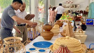 Đưa tinh hoa làng nghề vươn xa