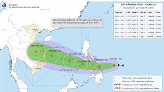 Bão Kalmaegi giật cấp 14 tiến gần Biển Đông
