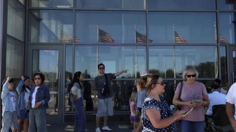 Người dân Mỹ chật vật xoay sở trong khi Chính phủ đóng cửa