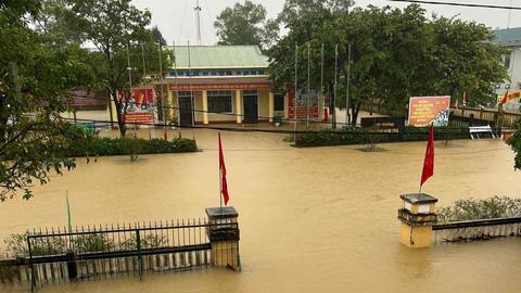 Mực nước sông Bồ vượt lịch sử, hơn 28.000 ngôi nhà bị ngập