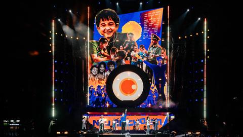 Gala âm nhạc “Không một mình” lan tỏa tinh thần an toàn trên không gian mạng