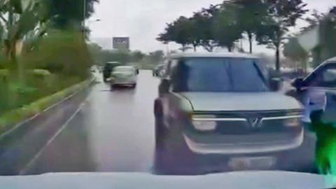 Xử phạt nữ tài xế lái ô tô đi ngược chiều trên đường Võ Chí Công