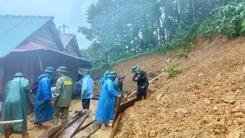 Không chủ quan trước diễn biến phức tạp của mưa lũ, sạt lở