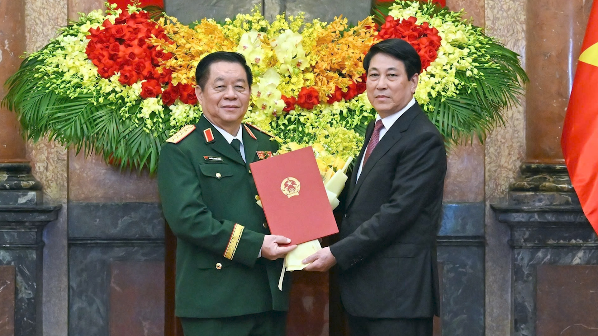 Chủ tịch nước trao quyết định bổ nhiệm Chủ nhiệm Tổng cục chính trị và thăng quân hàm Đại tướng, Thượng tướng
