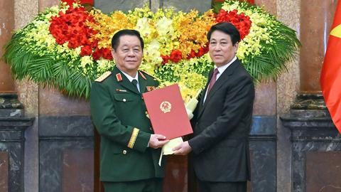 Chủ tịch nước trao quyết định bổ nhiệm Chủ nhiệm Tổng cục chính trị và thăng quân hàm Đại tướng, Thượng tướng