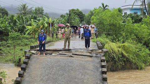 Thủ tướng chỉ đạo chủ động phòng tránh, ứng phó bão Kalmaegi