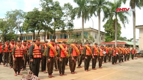 Thăm, động viên cán bộ chiến sĩ Bộ Tư lệnh CSCĐ tại miền Trung