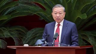 Thông cáo báo chí về ngày làm việc thứ nhất Hội nghị Trung ương 14, khoá XIII