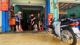 Người dân Huế kiên cường vượt qua thiên tai