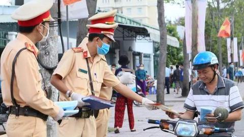 Hệ lụy khó lường khi mang theo hung khí tham gia giao thông