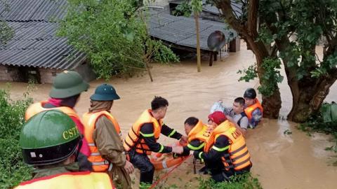 Công an các đơn vị, địa phương tập trung ứng phó bão số 13