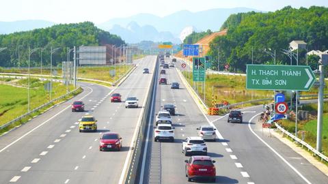 Thí điểm phân làn và điều chỉnh tốc độ trên cao tốc Nội Bài – Lào Cai