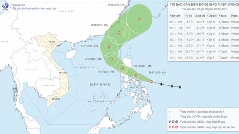 Ngày 10/11, bão Fung-Wong giật trên cấp 17, đi nhanh vào Biển Đông